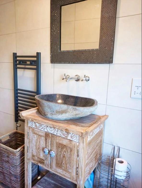 Stylish 2-Bed Flat, Quick Access To London Sights公寓 外观 照片