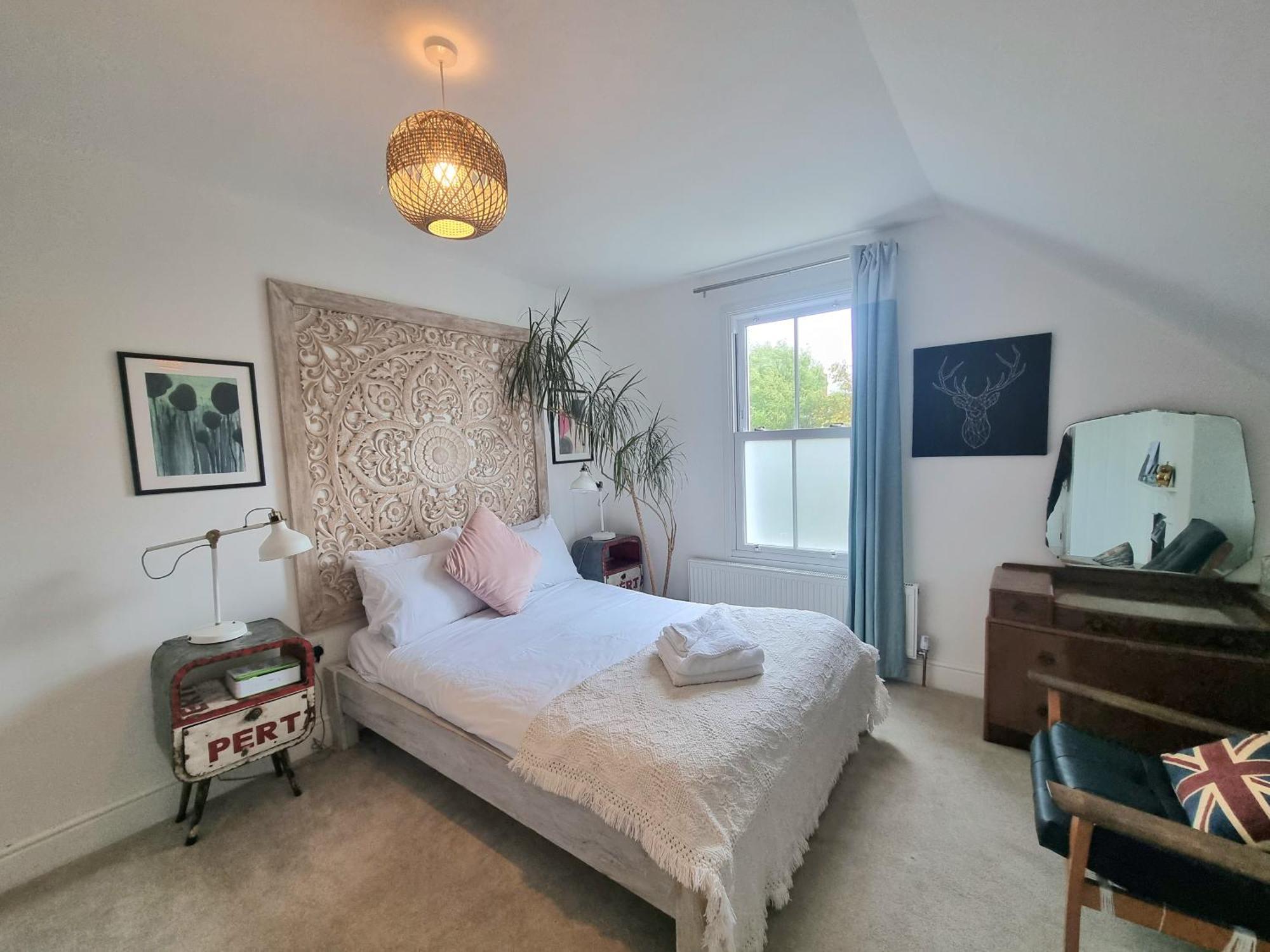 Stylish 2-Bed Flat, Quick Access To London Sights公寓 外观 照片